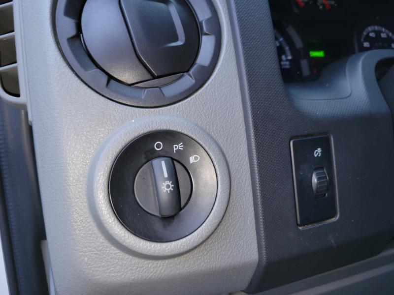 Ford Econoline E-350 Super Duty 2014