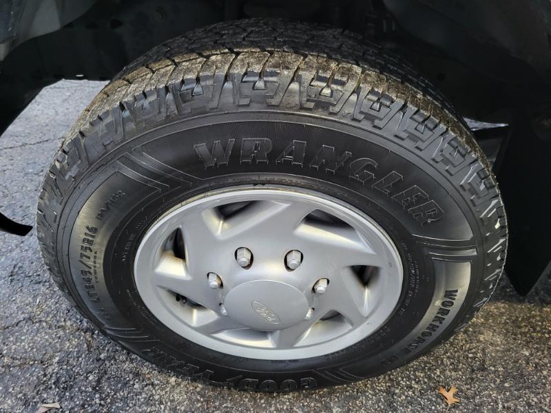 Ford Econoline E-350 Super Duty 2014