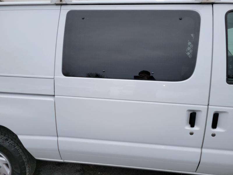 Ford Econoline E-350 Super Duty 2014