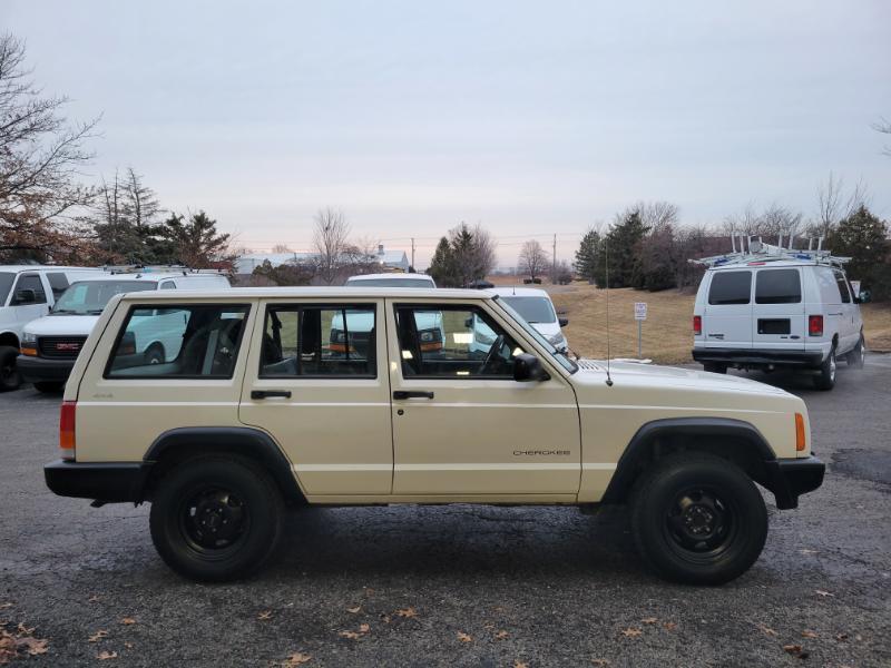Jeep Cherokee SE 4-Door 4WD 1998