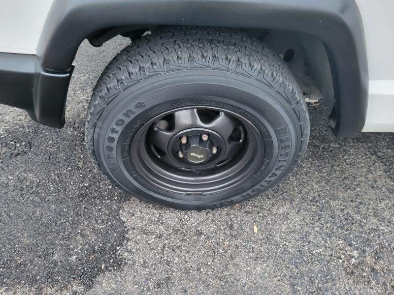 Jeep Cherokee SE 4-Door 4WD 1998