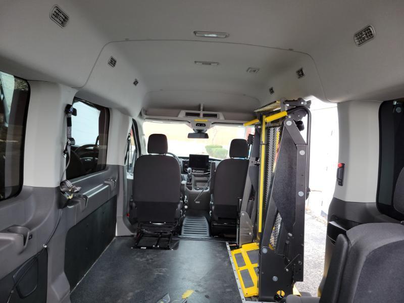 Ford Transit 350 Wagon Med. Roof XL w/Sliding Pass. 148-in. WB 2024