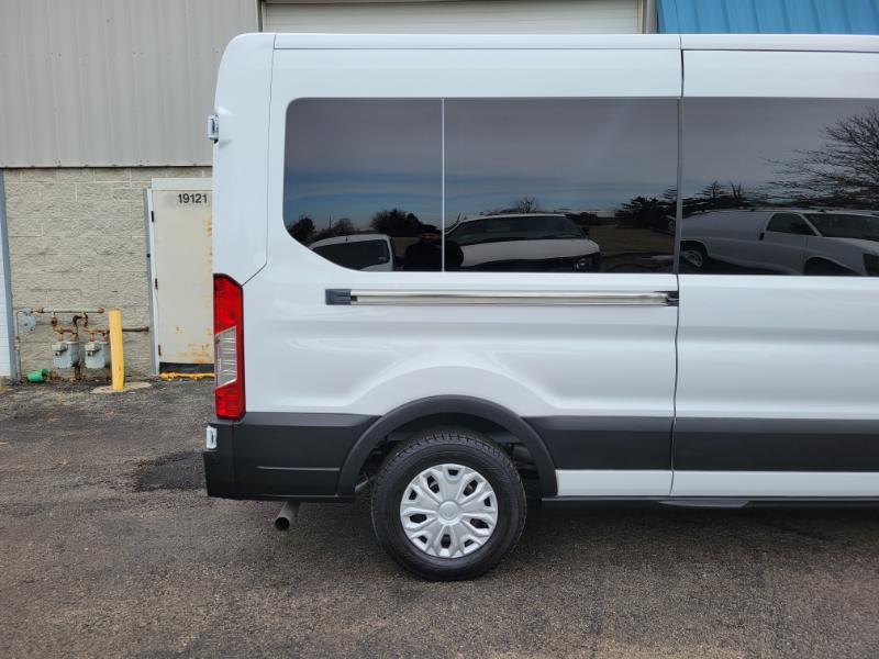 Ford Transit 350 Wagon Med. Roof XL w/Sliding Pass. 148-in. WB 2024