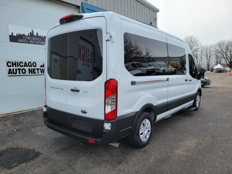 Ford Transit 350 Wagon Med. Roof XL w/Sliding Pass. 148-in. WB 2024