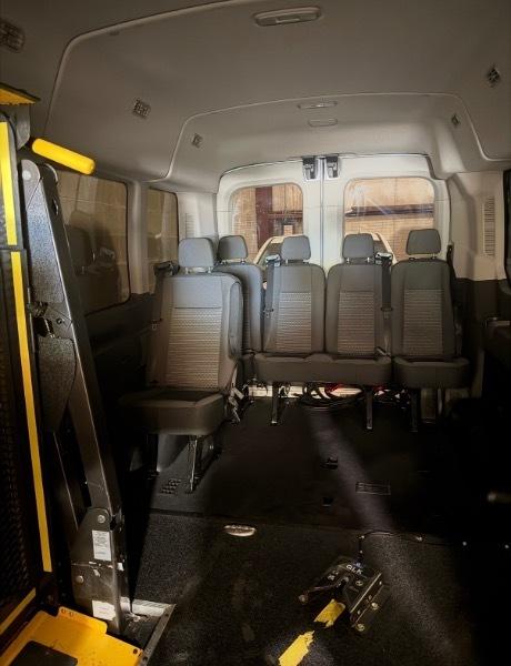 Ford Transit 350 Wagon Med. Roof XL w/Sliding Pass. 148-in. WB 2024