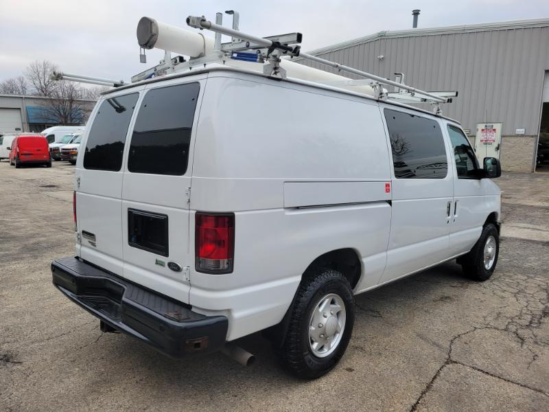 Ford Econoline E-350 Super Duty 2014