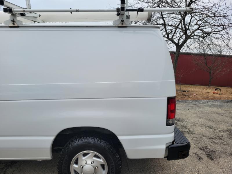 Ford Econoline E-350 Super Duty 2014