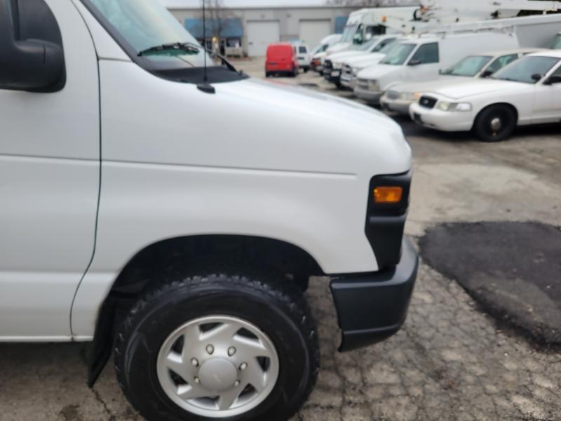 Ford Econoline E-350 Super Duty 2014
