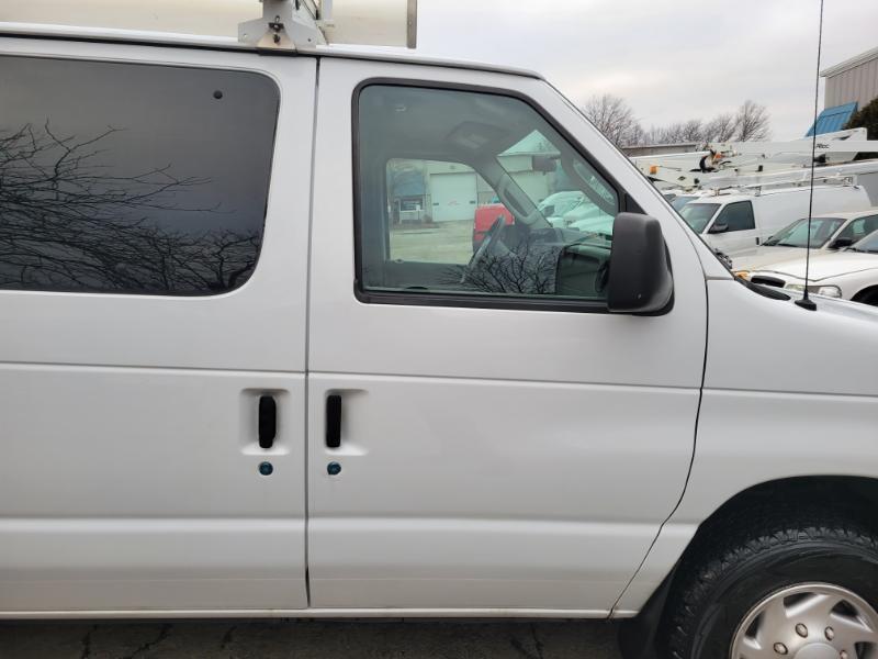 Ford Econoline E-350 Super Duty 2014