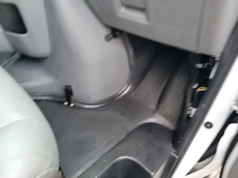 Ford Econoline E-350 Super Duty 2014