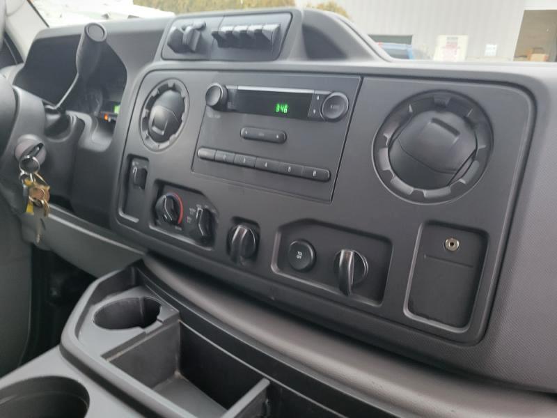 Ford Econoline E-350 Super Duty 2014