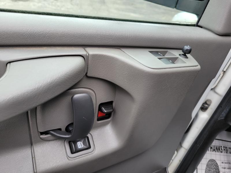 Chevrolet Express 2500 Cargo 2012