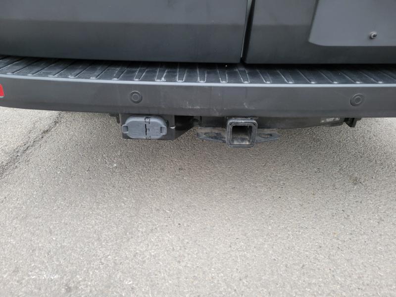 Ford Transit 150 Wagon Low Roof XL w/Sliding Pass. 130-in. WB 2020