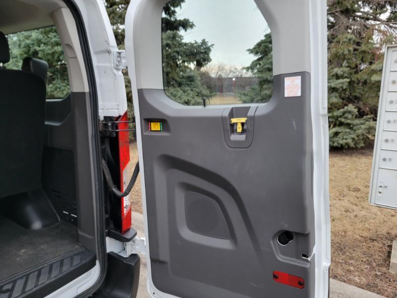 Ford Transit 150 Wagon Low Roof XL w/Sliding Pass. 130-in. WB 2020