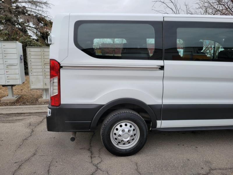 Ford Transit 150 Wagon Low Roof XL w/Sliding Pass. 130-in. WB 2020