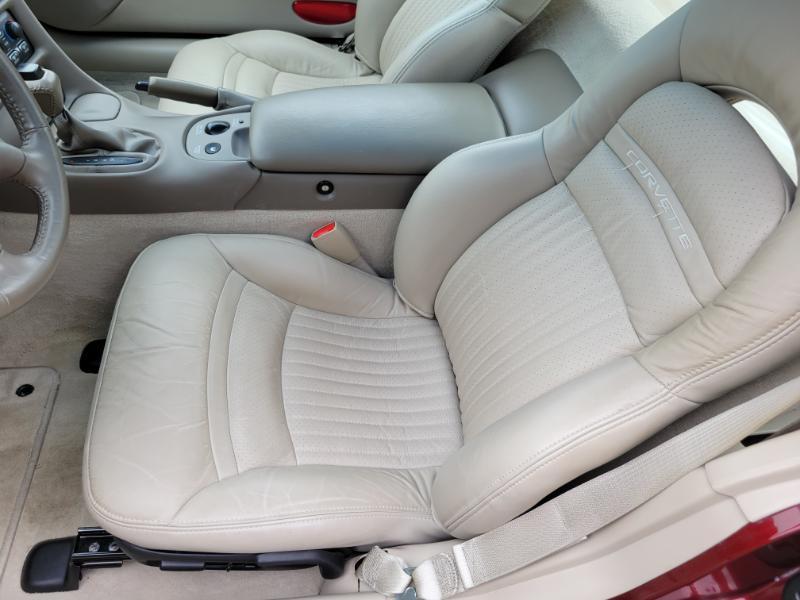 Chevrolet Corvette Coupe 2003