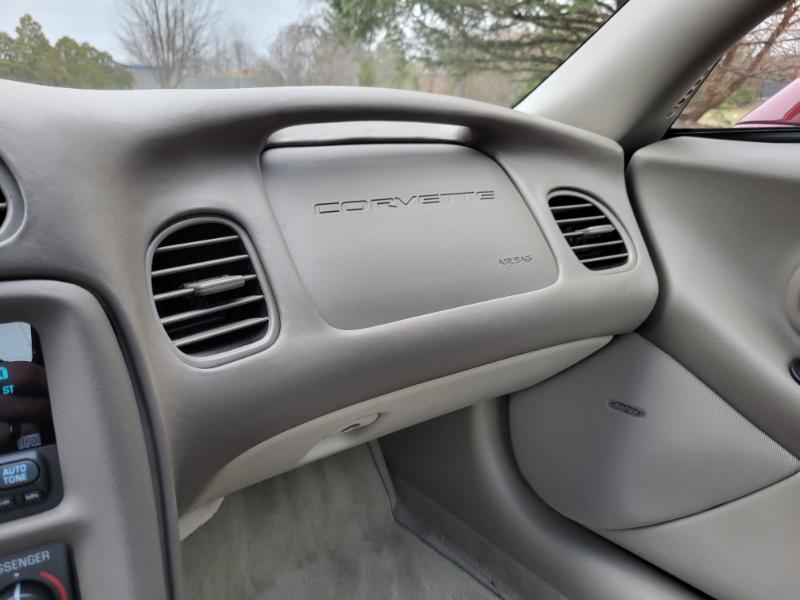 Chevrolet Corvette Coupe 2003