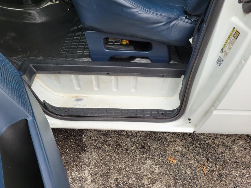 Chevrolet Astro Cargo Van 2WD 2005