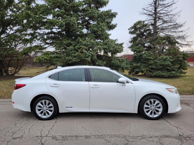 Lexus ES 300h Sedan 2015