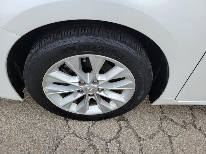 Lexus ES 300h Sedan 2015