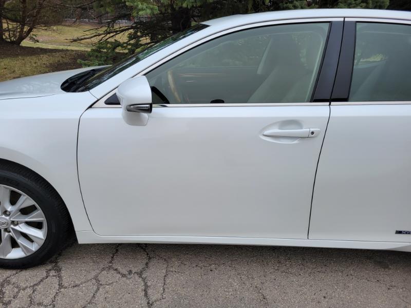 Lexus ES 300h Sedan 2015