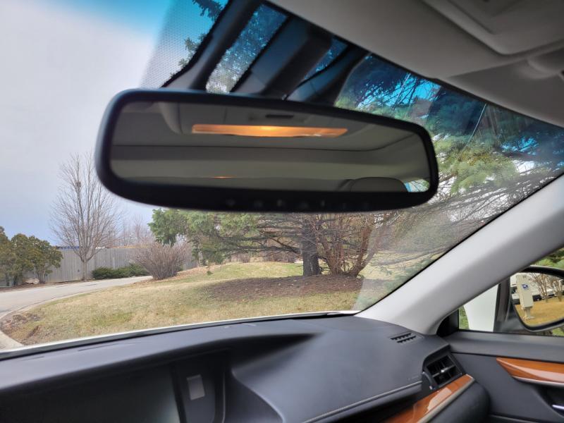 Lexus ES 300h Sedan 2015