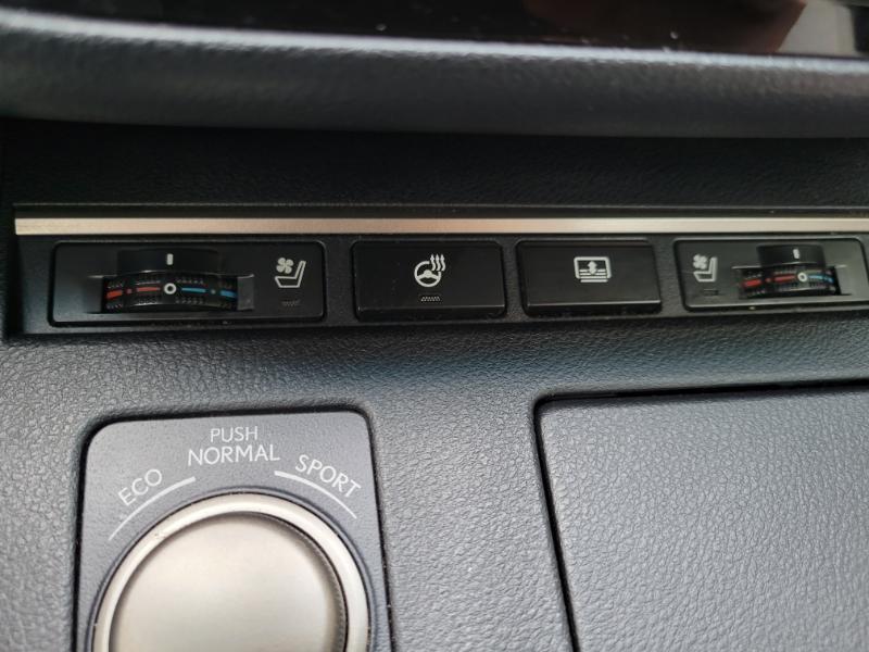 Lexus ES 300h Sedan 2015