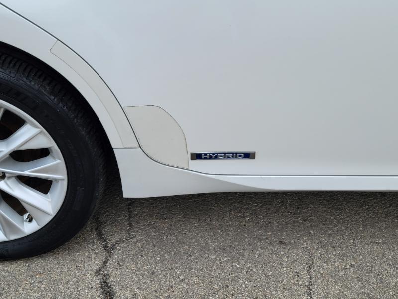 Lexus ES 300h Sedan 2015