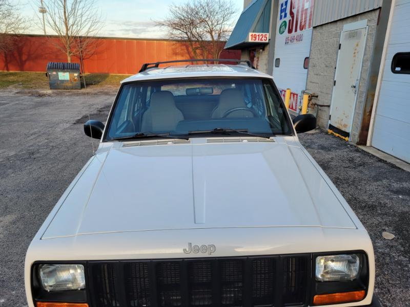 Jeep Cherokee SE 4-Door 4WD 2000