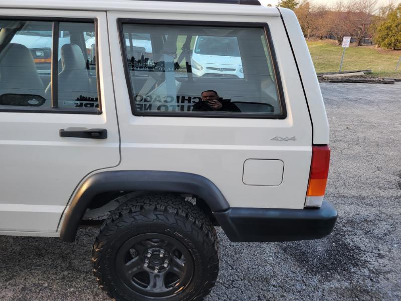 Jeep Cherokee SE 4-Door 4WD 2000