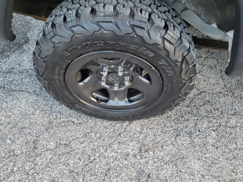 Jeep Cherokee SE 4-Door 4WD 2000