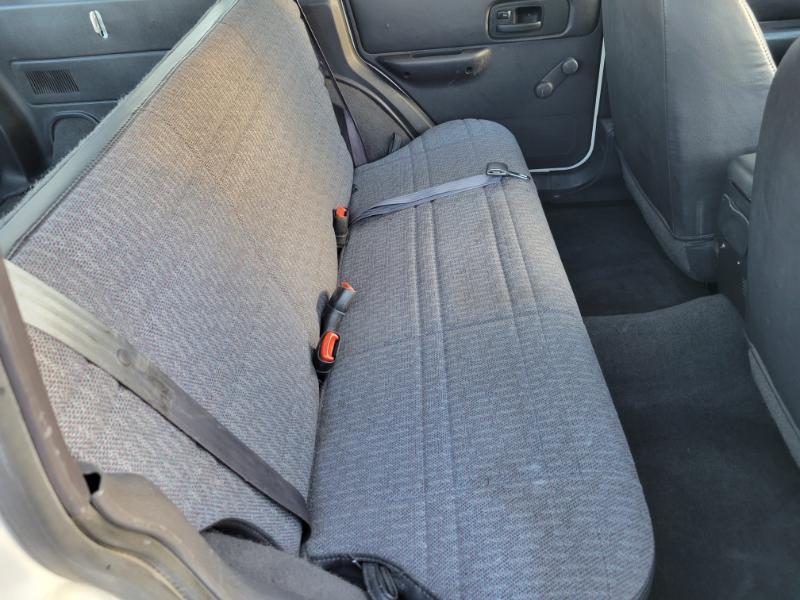 Jeep Cherokee SE 4-Door 4WD 2000