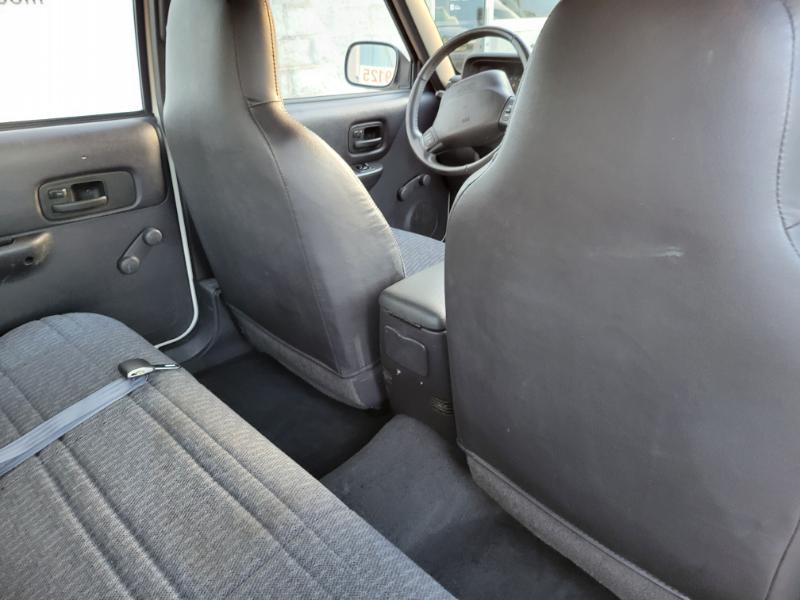 Jeep Cherokee SE 4-Door 4WD 2000