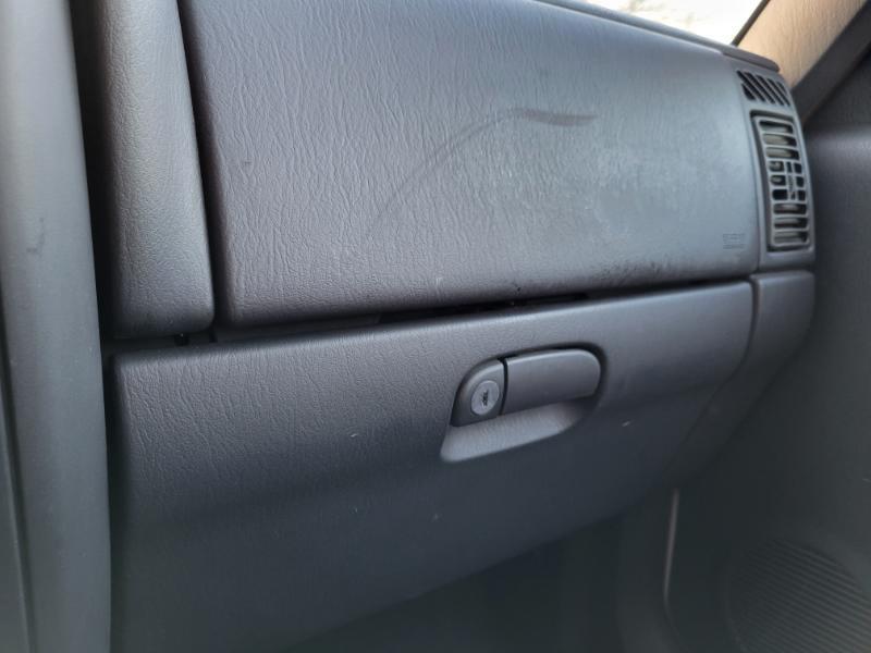 Jeep Cherokee SE 4-Door 4WD 2000