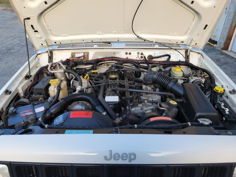 Jeep Cherokee SE 4-Door 4WD 2000