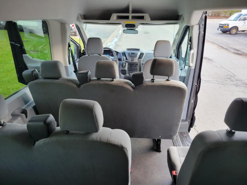 Ford Transit 350 Wagon HD High Roof XL Sliding Pass. 148 WB EL 2016