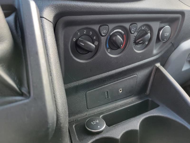 Ford Transit 350 Wagon HD High Roof XL Sliding Pass. 148 WB EL 2016