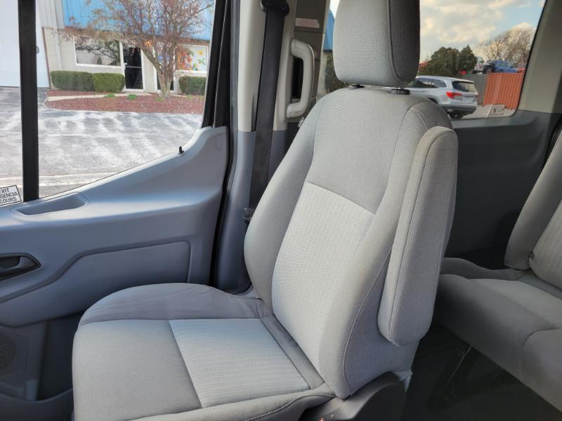 Ford Transit 350 Wagon HD High Roof XL Sliding Pass. 148 WB EL 2016