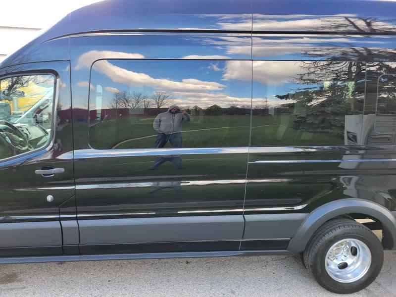 Ford Transit 350 Wagon HD High Roof XL Sliding Pass. 148 WB EL 2016