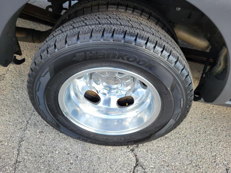 Ford Transit 350 Wagon HD High Roof XL Sliding Pass. 148 WB EL 2016