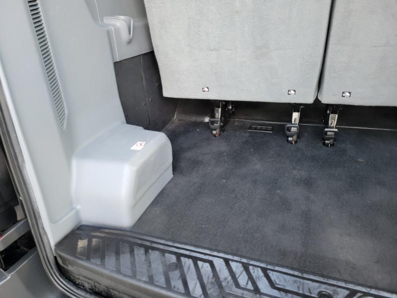 Ford Transit 350 Wagon HD High Roof XL Sliding Pass. 148 WB EL 2016