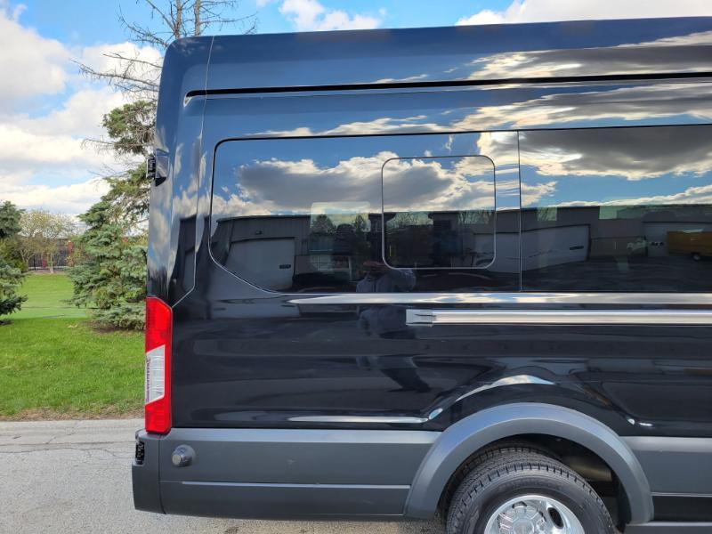 Ford Transit 350 Wagon HD High Roof XL Sliding Pass. 148 WB EL 2016