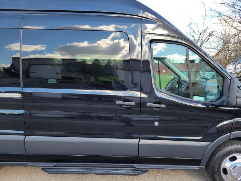 Ford Transit 350 Wagon HD High Roof XL Sliding Pass. 148 WB EL 2016