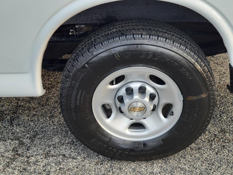 Chevrolet Express LS 2500 2016