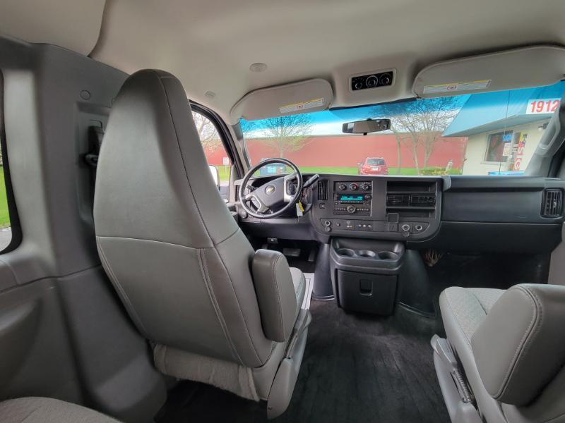 Chevrolet Express LS 2500 2016