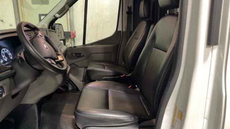 Ford Transit 250 Van High Roof w/Sliding Pass. 148-in. WB 2023