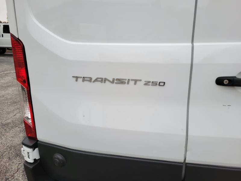 Ford Transit 250 Van High Roof w/Sliding Pass. 148-in. WB 2023