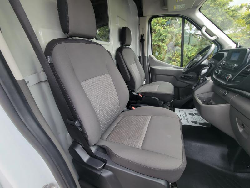 Ford Transit 250 Van High Roof w/Sliding Pass. 148-in. WB EL 2020