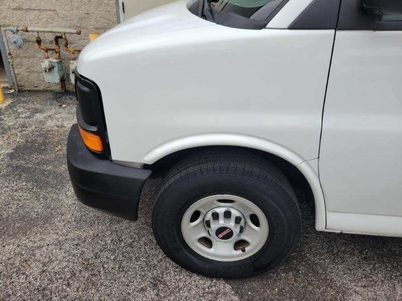 GMC Savana G3500 Cargo 2009