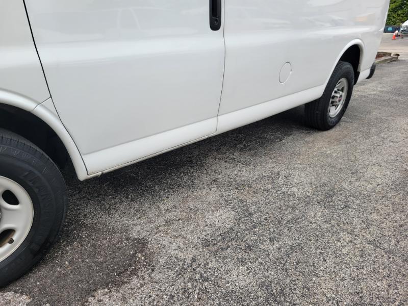 GMC Savana G3500 Cargo 2009